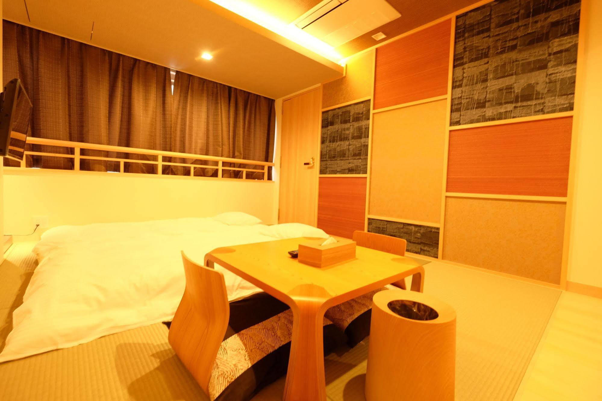 東心斎橋おおきにアパート Ookini Ryokan & Apartment Osaca Exterior foto